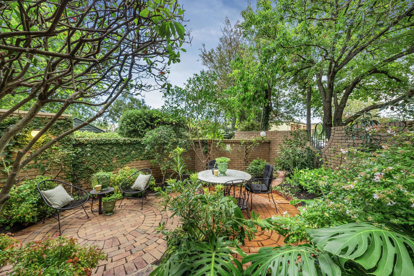 Property Gallery Thumbnail 6