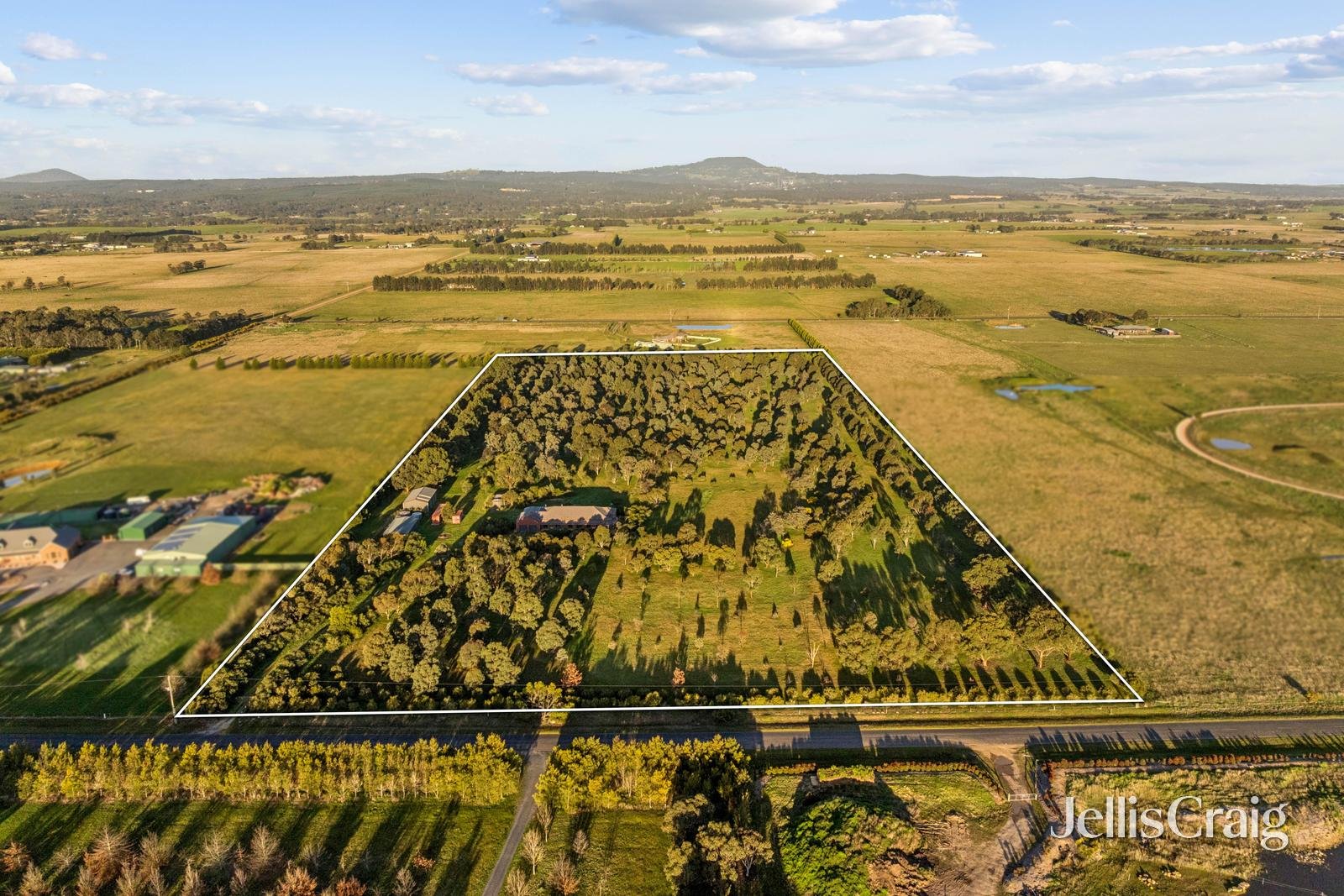 115 Tom Jones Road, Ross&nbsp;Creek image 1