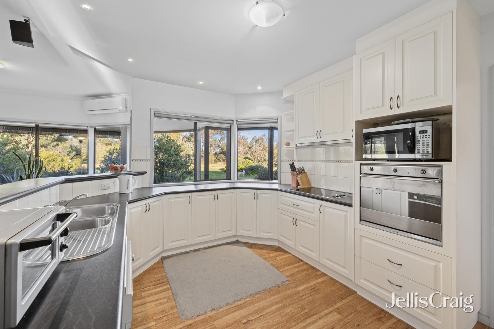 115 Tom Jones Road, Ross&nbsp;Creek image 5