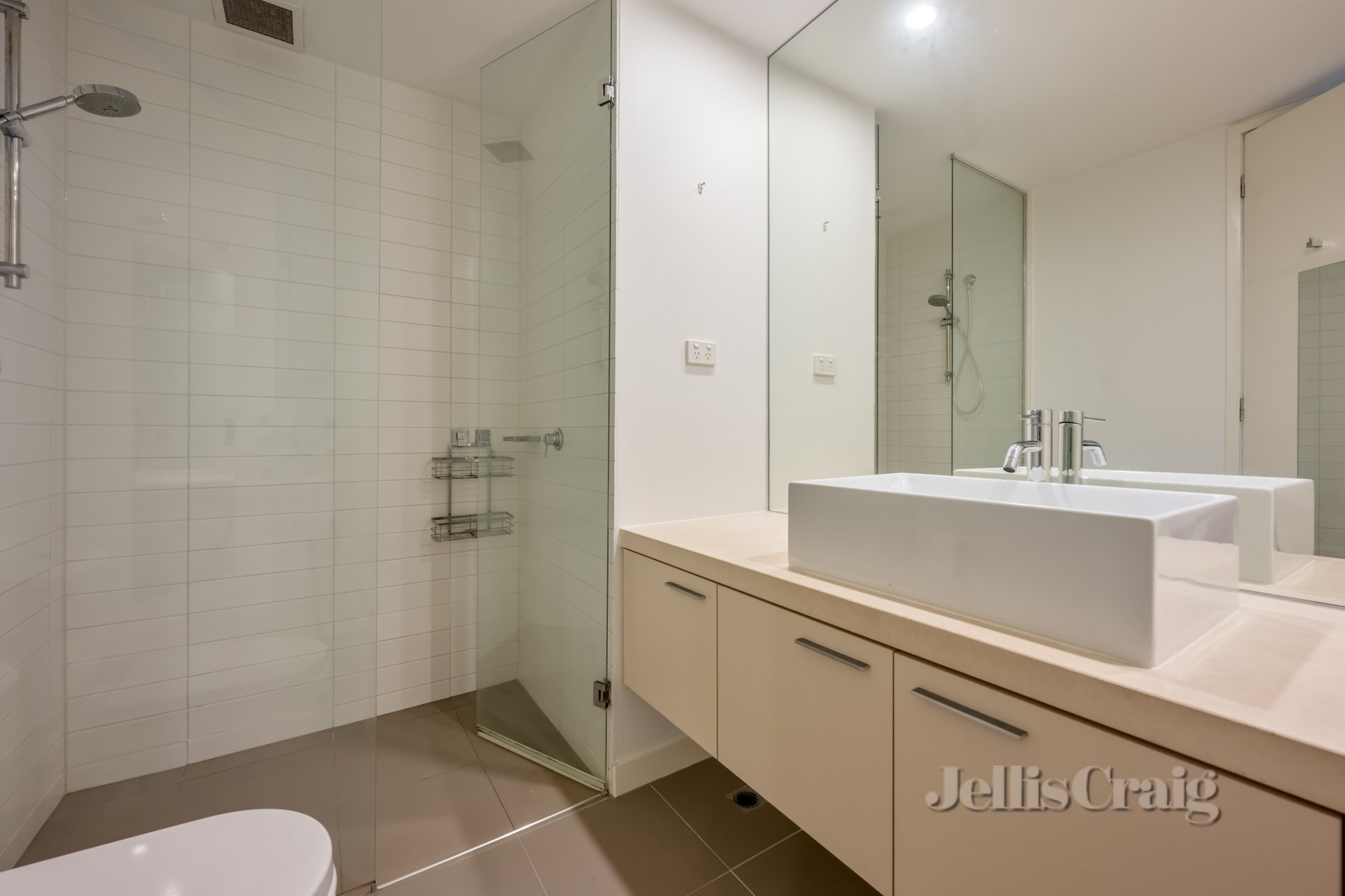 11/5 Warner Street, Malvern image 4