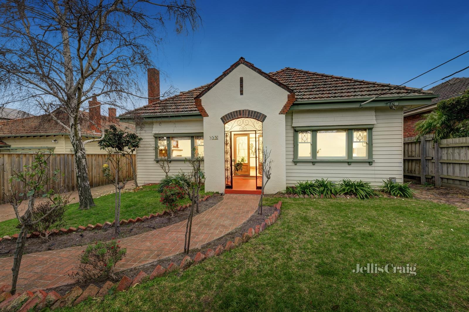 115 Wheatley Road, Mckinnon image 1