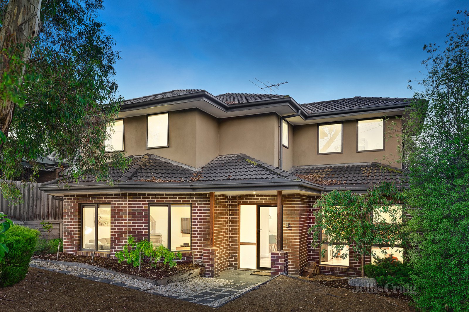 1/15 Wrendale Drive, Donvale image 1