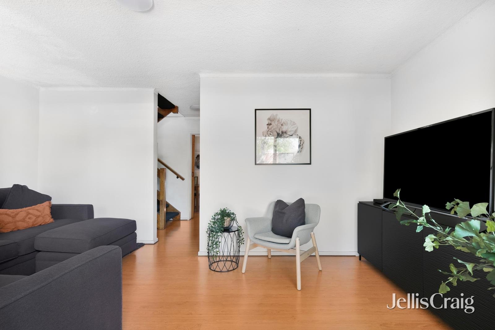 1/150 Hyde Street, Yarraville image 3