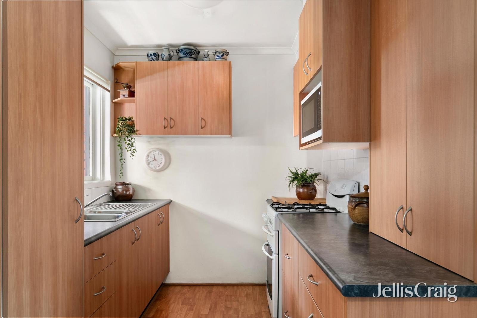 1/150 Hyde Street, Yarraville image 4