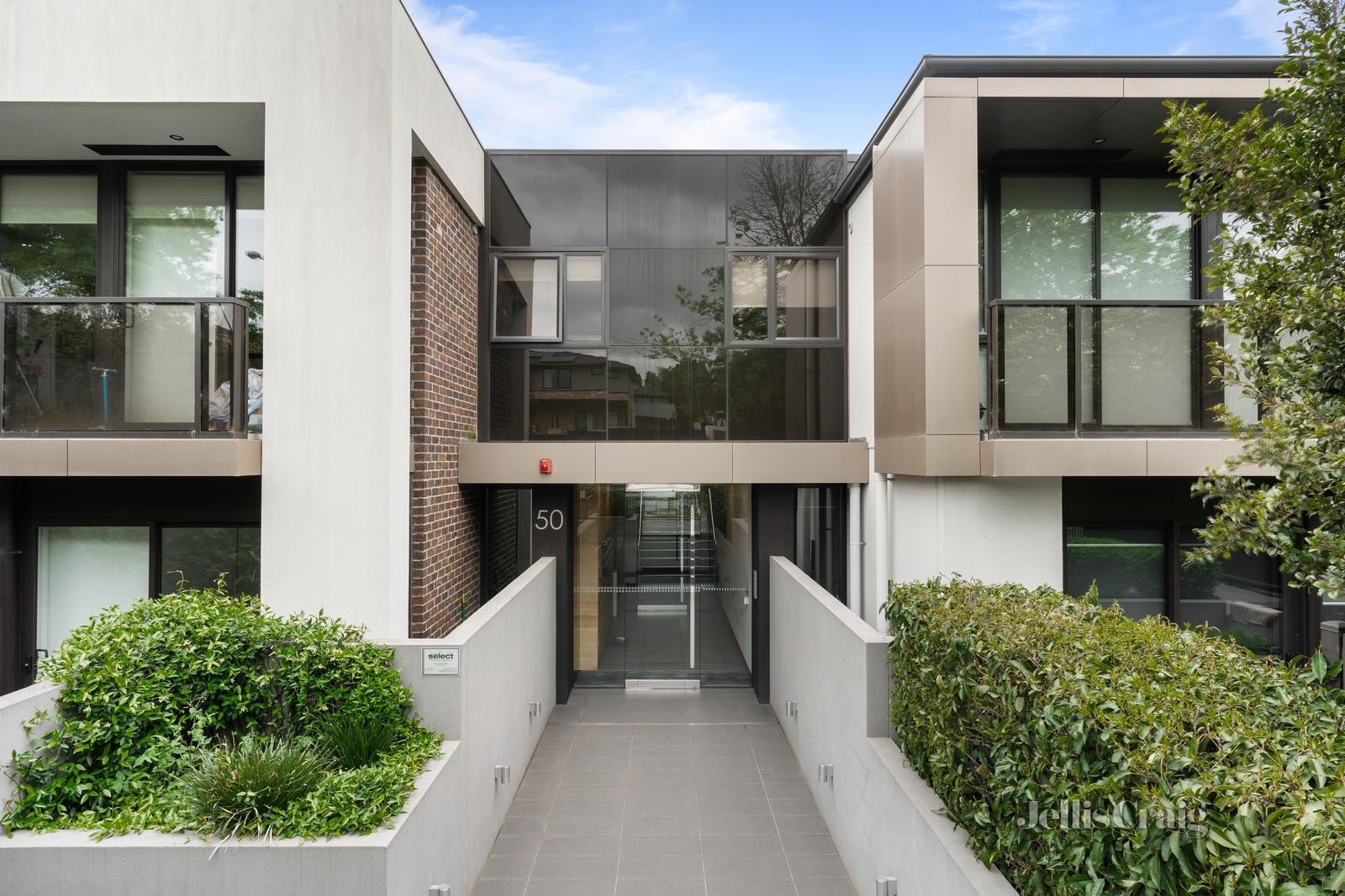 11/50 Seymour Grove, Camberwell image 1
