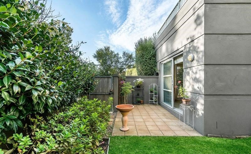 1/152 Princess Street, Kew image 9