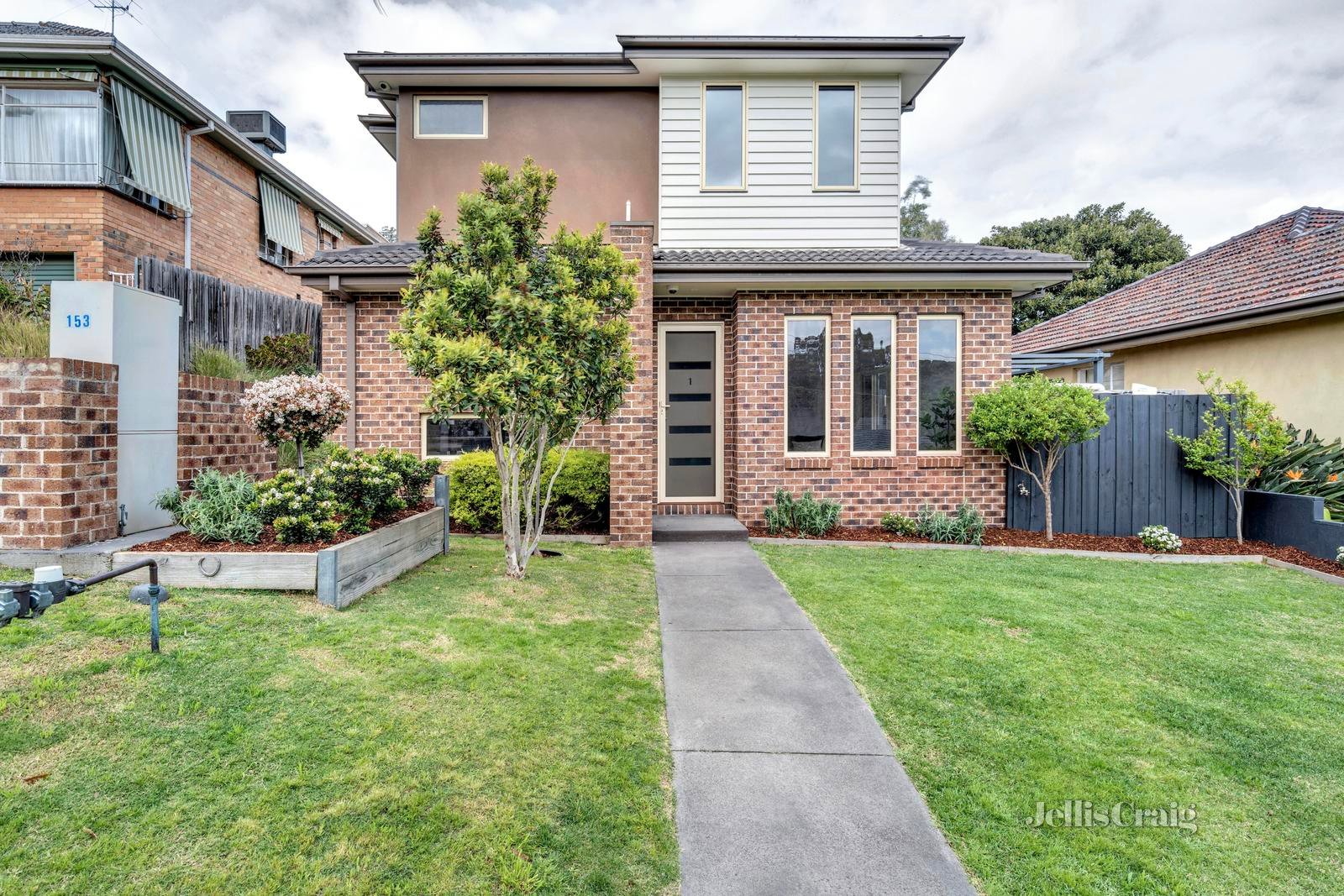 1/153 Essex Street, Pascoe Vale image 1