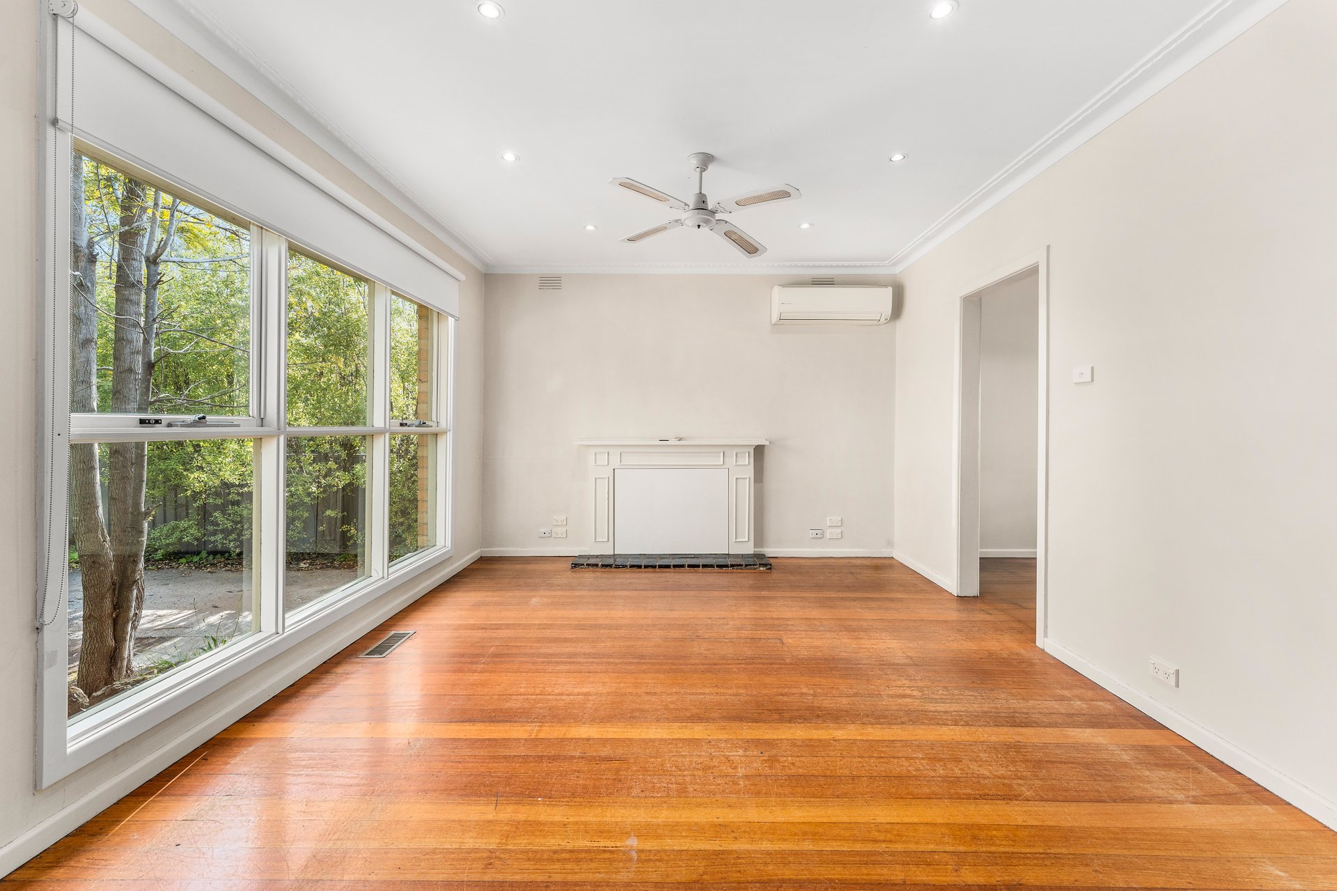 1/153 Lincoln Road, Croydon image 2