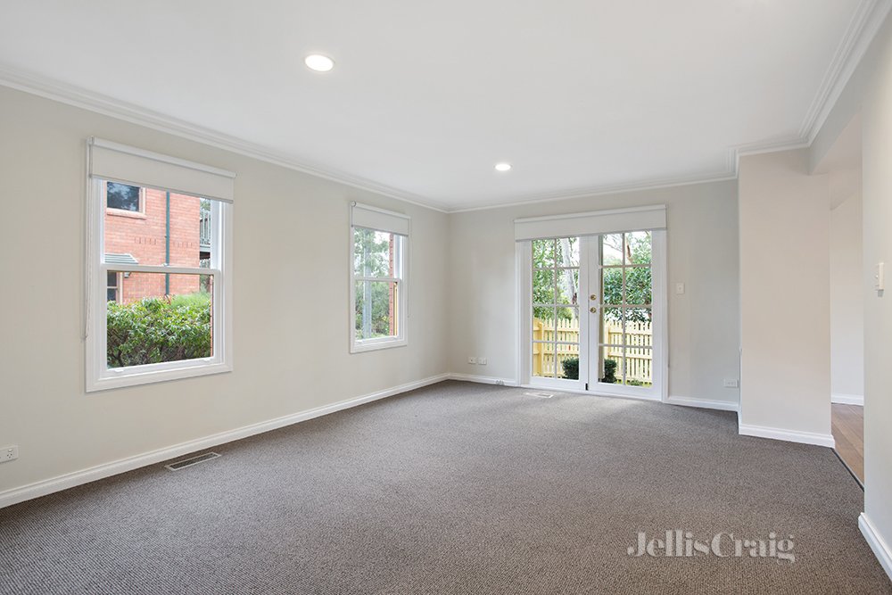 1/154 Grand Boulevard, Montmorency image 2
