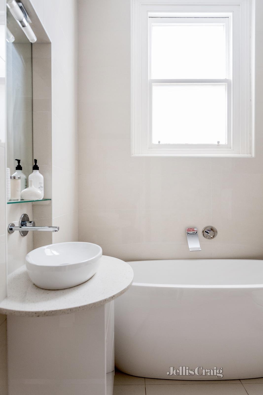 1/155 Cotham Road, Kew image 5