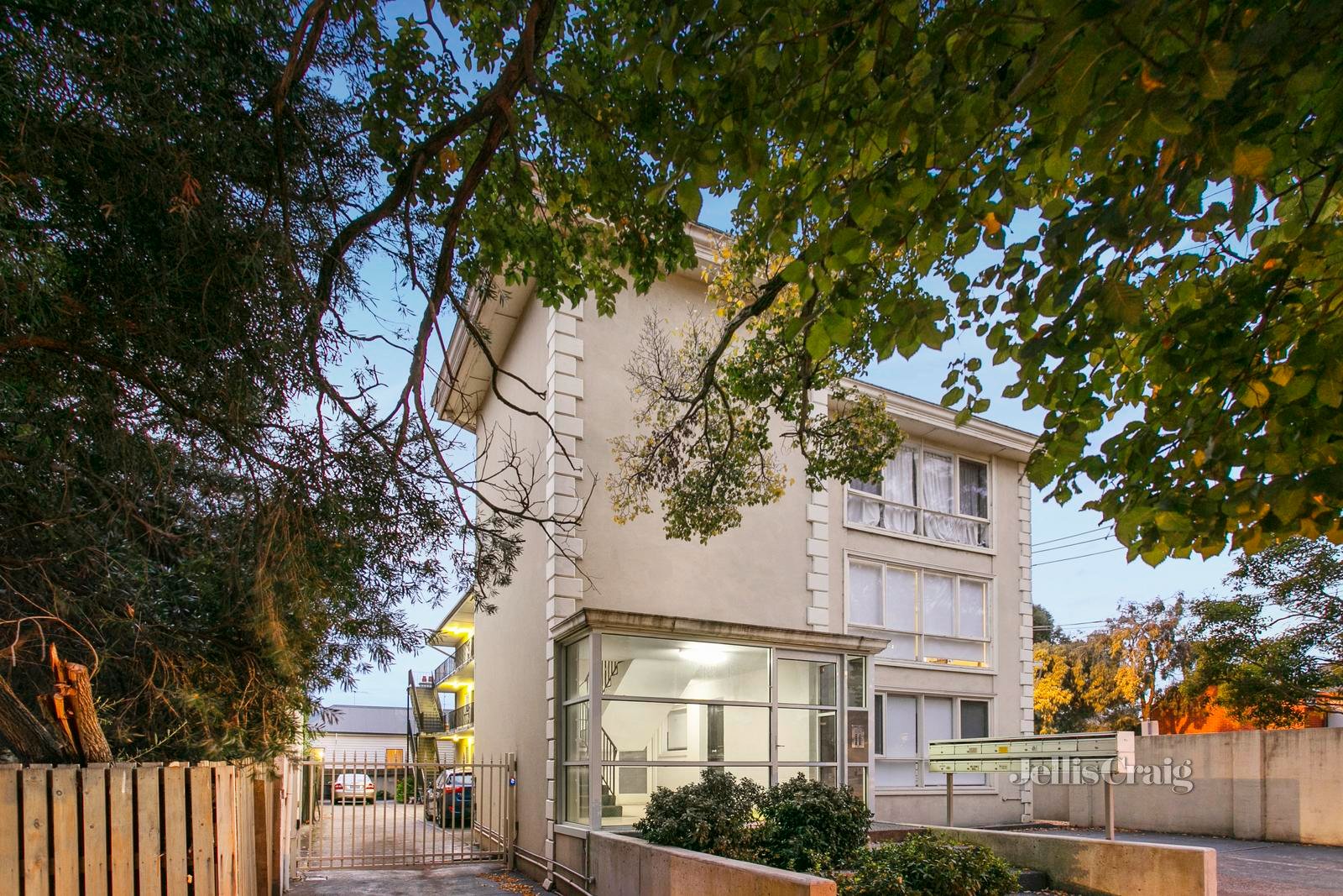 11/55 Wellington Street, Flemington image 1