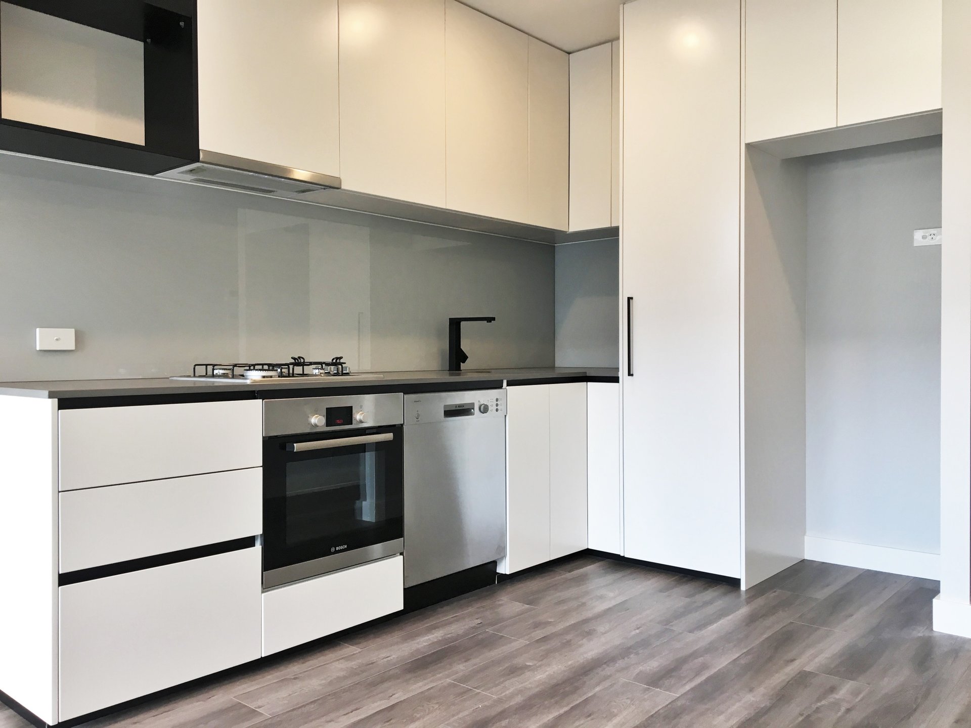 115/55 Railway Road, Blackburn image 3