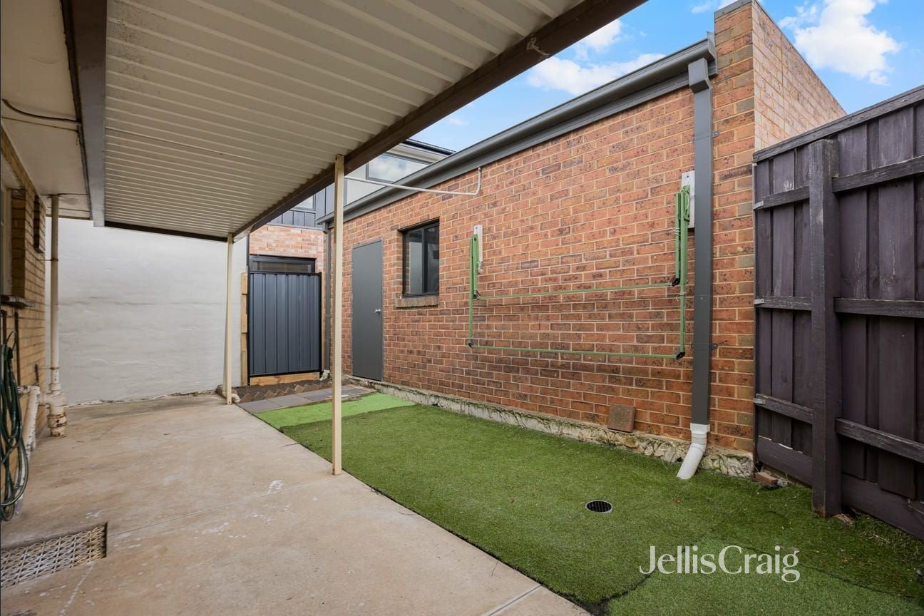 1/156 Mason Street, Newport image 5