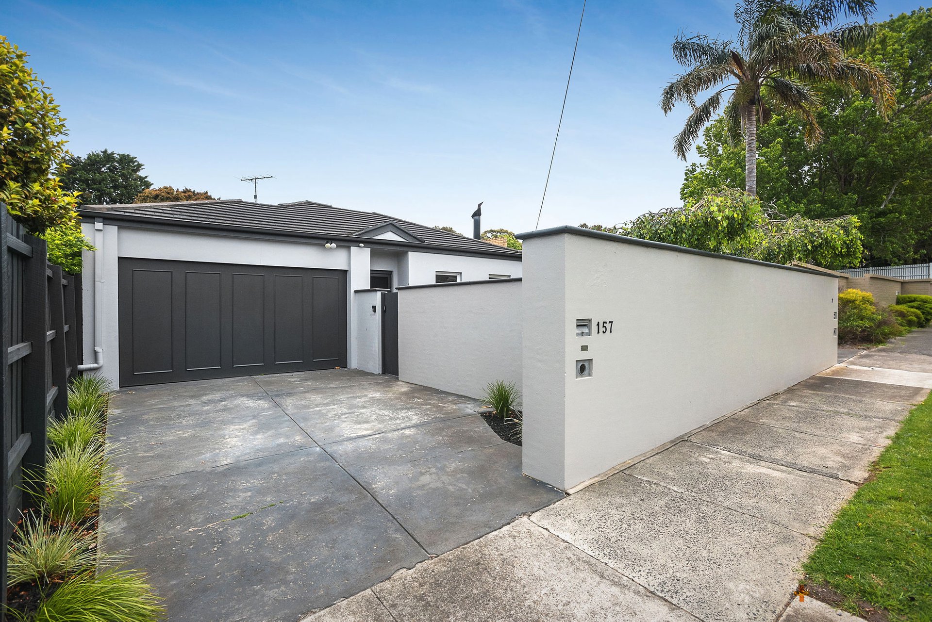 1/157 Dalgetty Road Beaumaris
