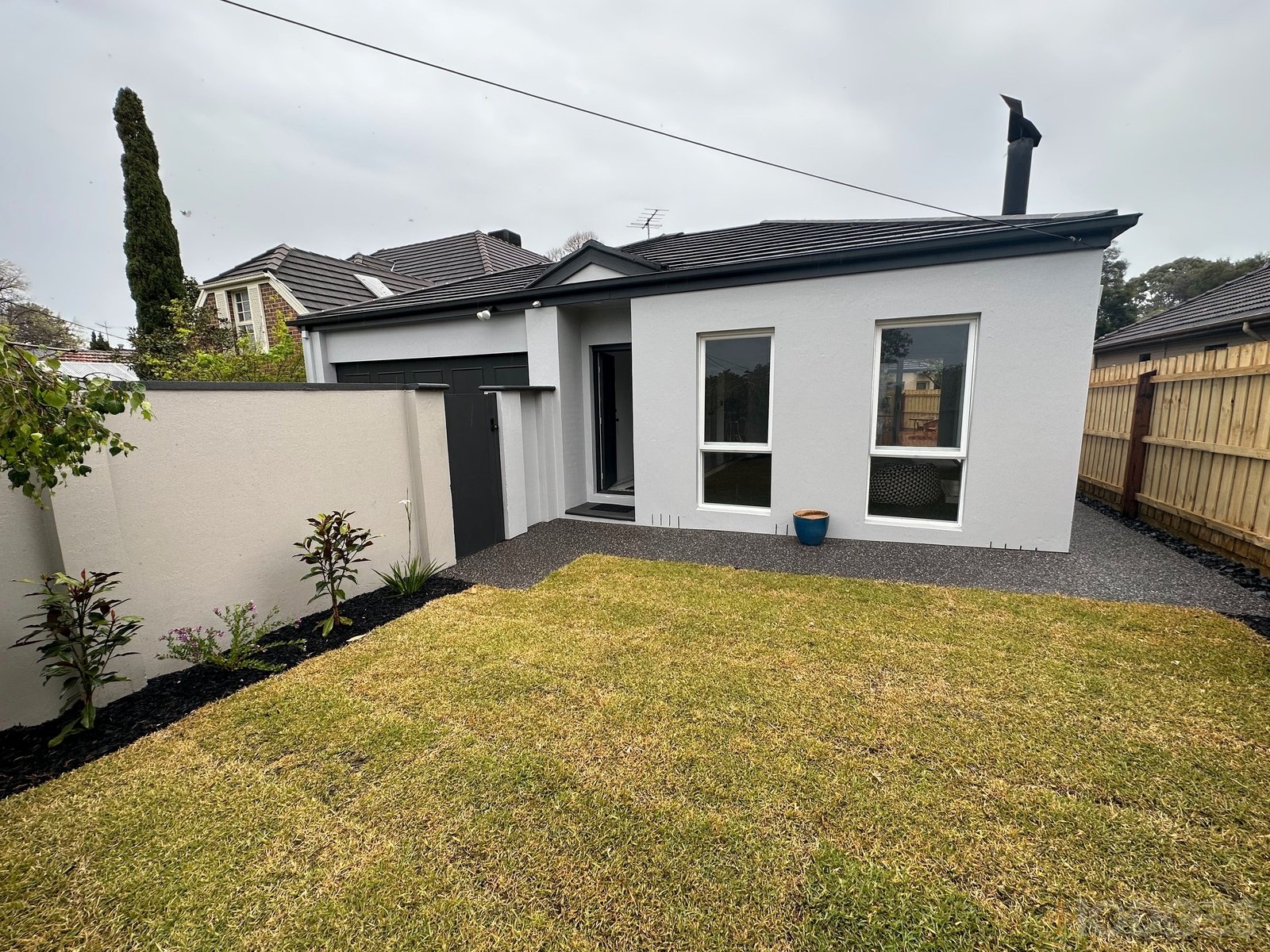 1 / 157 Dalgetty Road Beaumaris