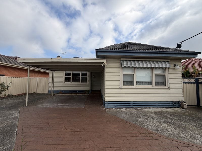 1/158 Buckley Street, Noble&nbsp;Park image 2