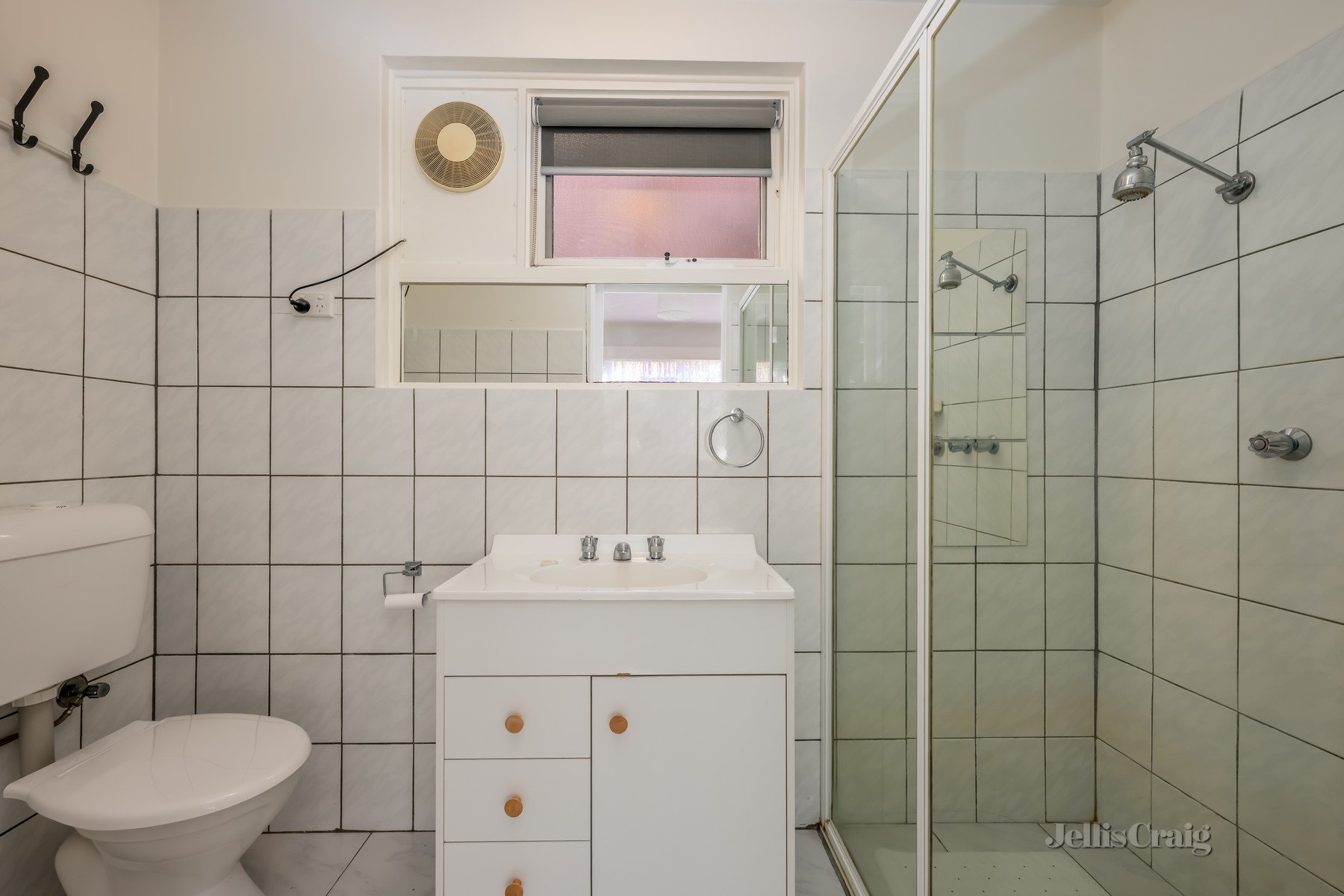 1/158 Separation Street, Northcote image 6