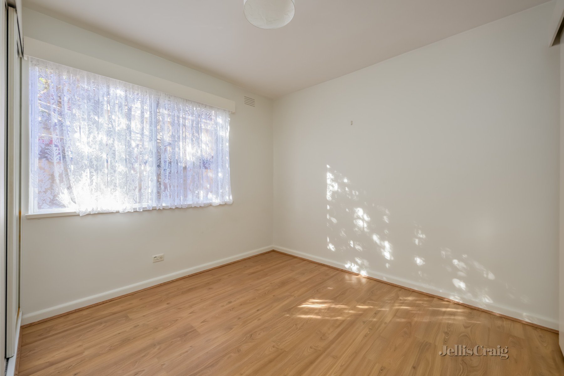 1/158 Separation Street, Northcote image 5