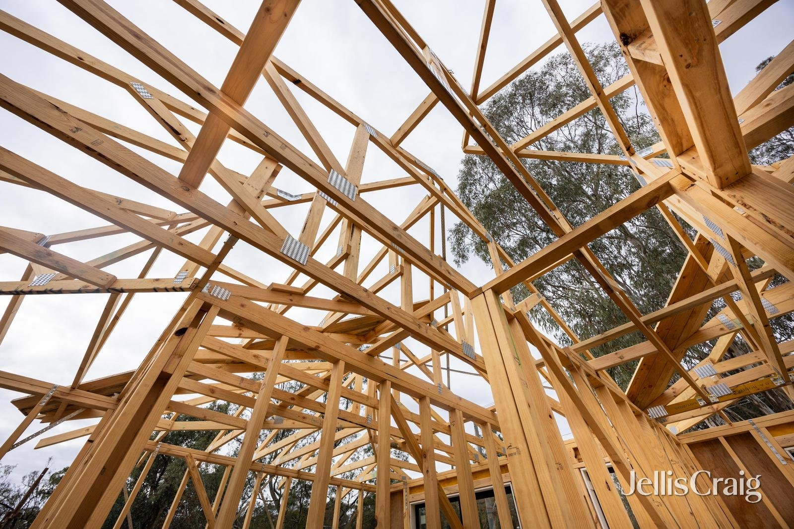 1/1581 Main Road, Research image 6