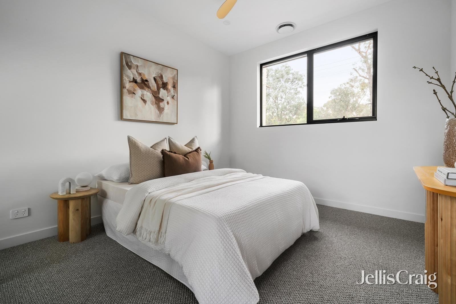 1/1581 Main Road, Research image 12