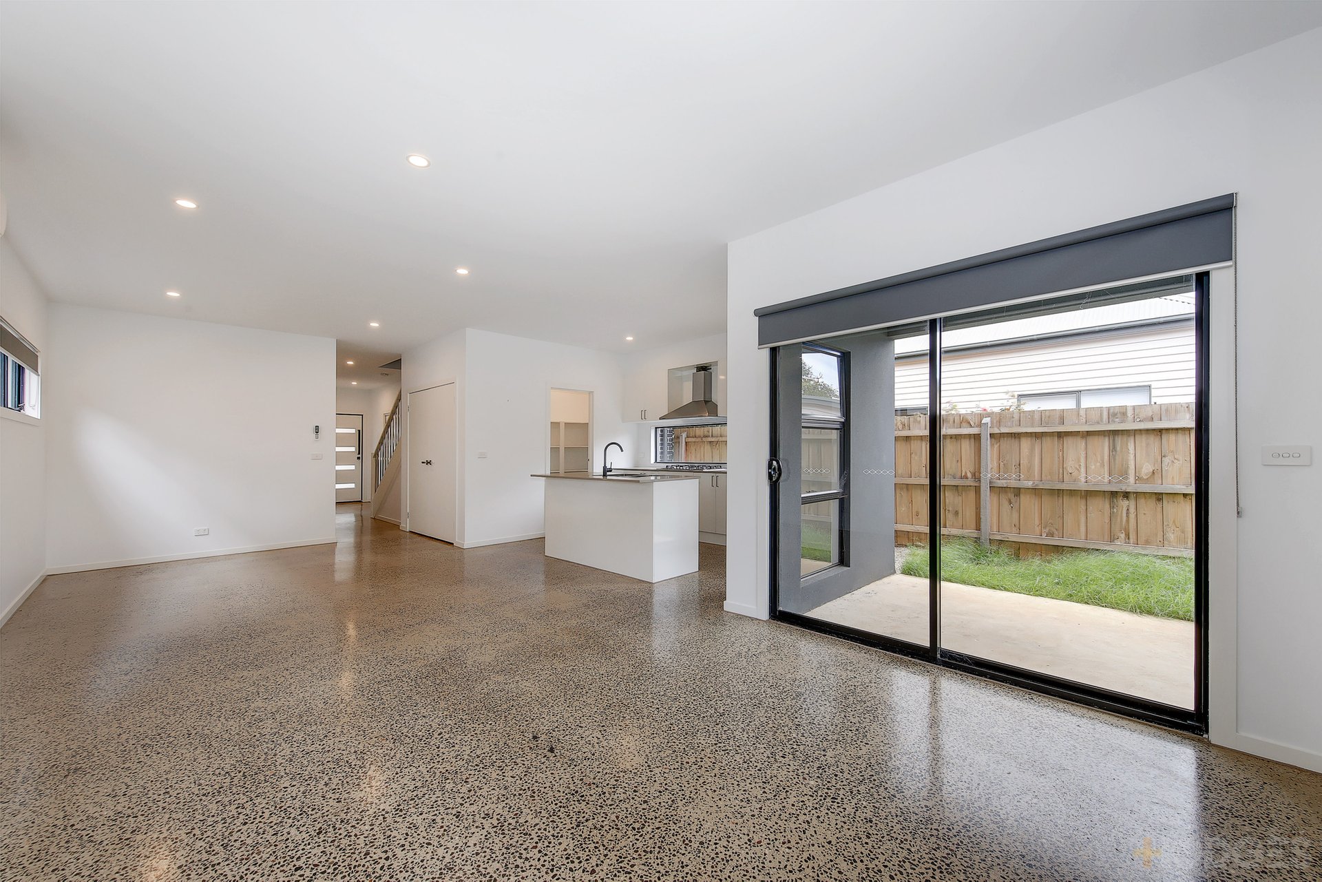 1 / 159 Greaves Street North Werribee