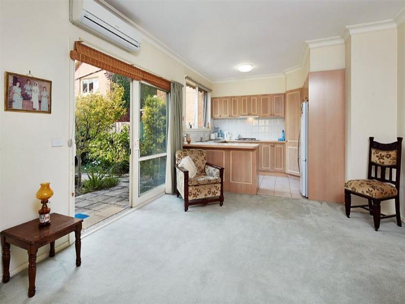 1/159 Summerhill Road, Glen Iris image 2