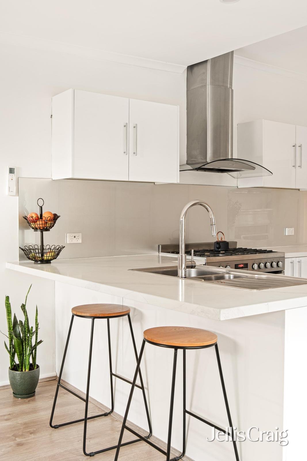 1/159 Warren Road, Parkdale image 4