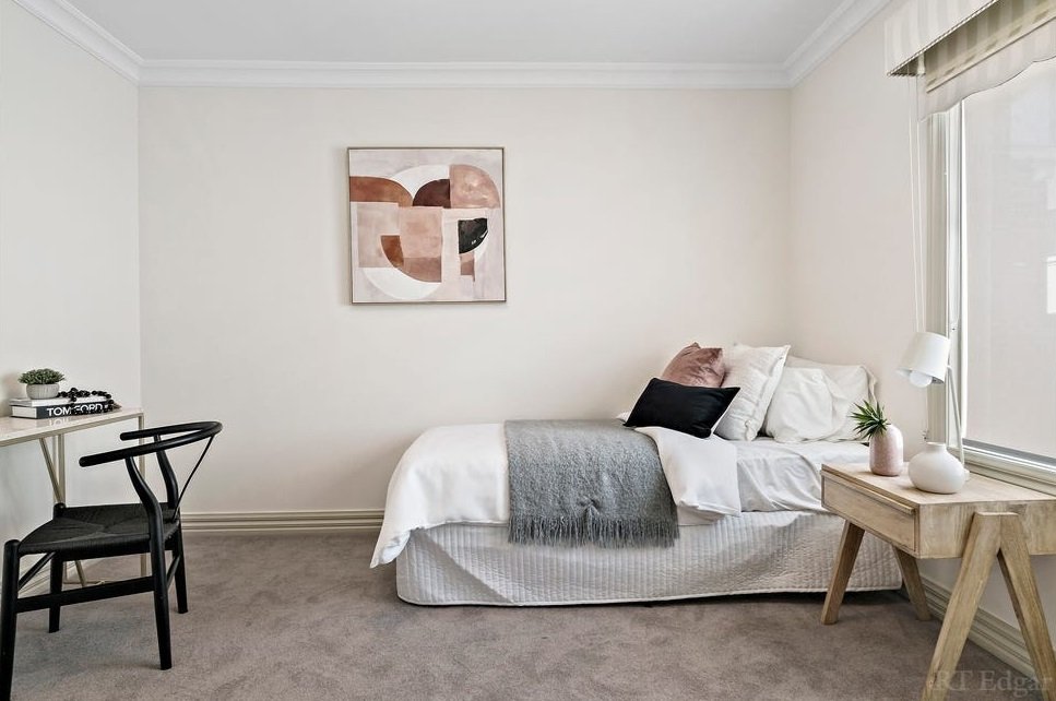 Property Gallery Thumbnail 8
