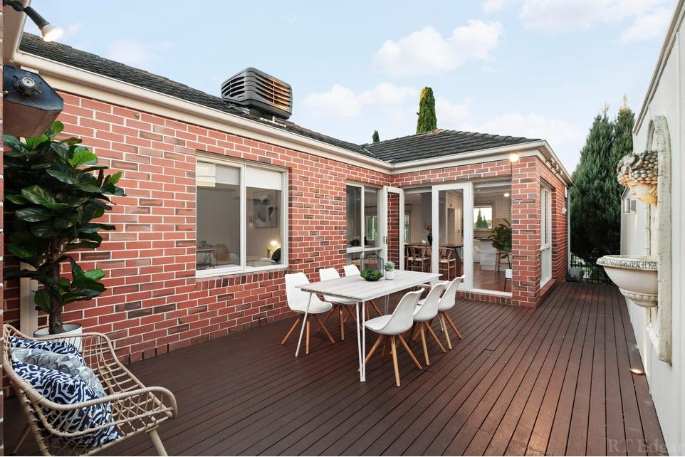 Property Gallery Thumbnail 10