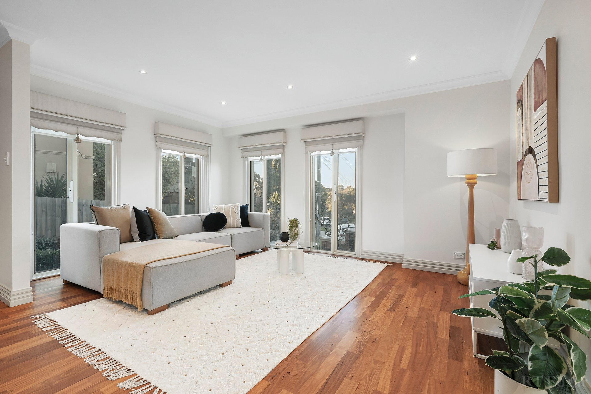Property Gallery Thumbnail 13