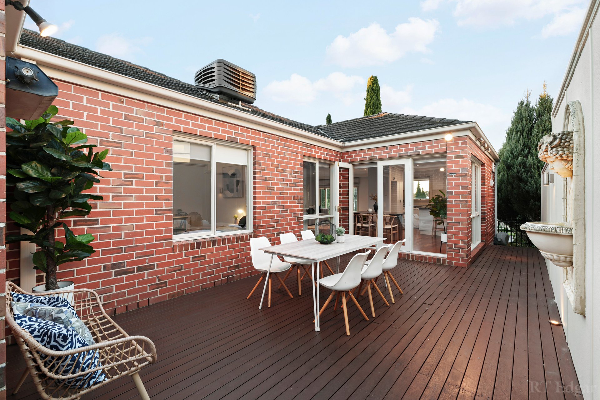 Property Gallery Thumbnail 14