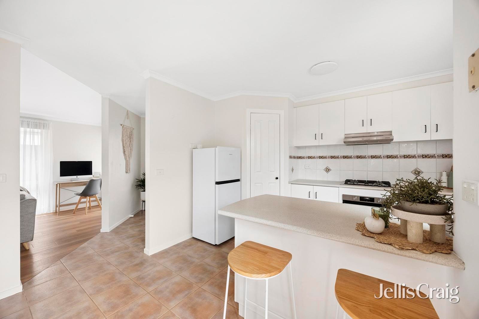 1/16 Bickford Road, Grovedale image 8