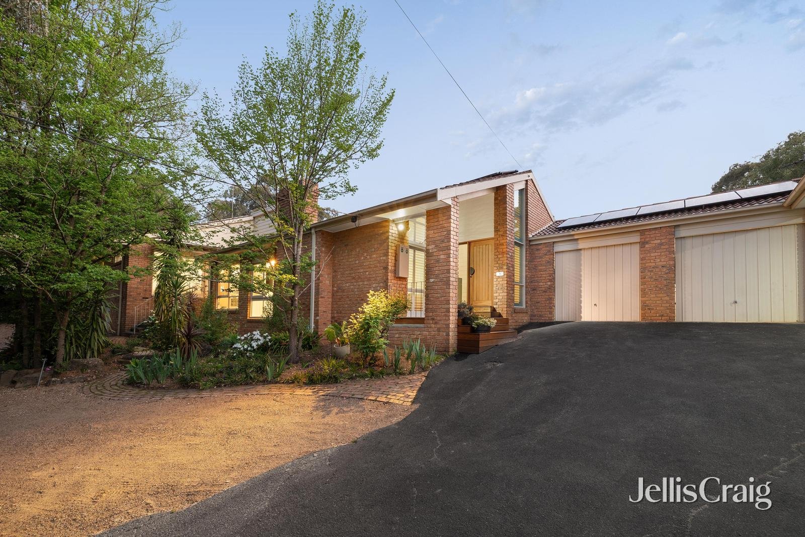 116 Brackenbury Street, Warrandyte image 2