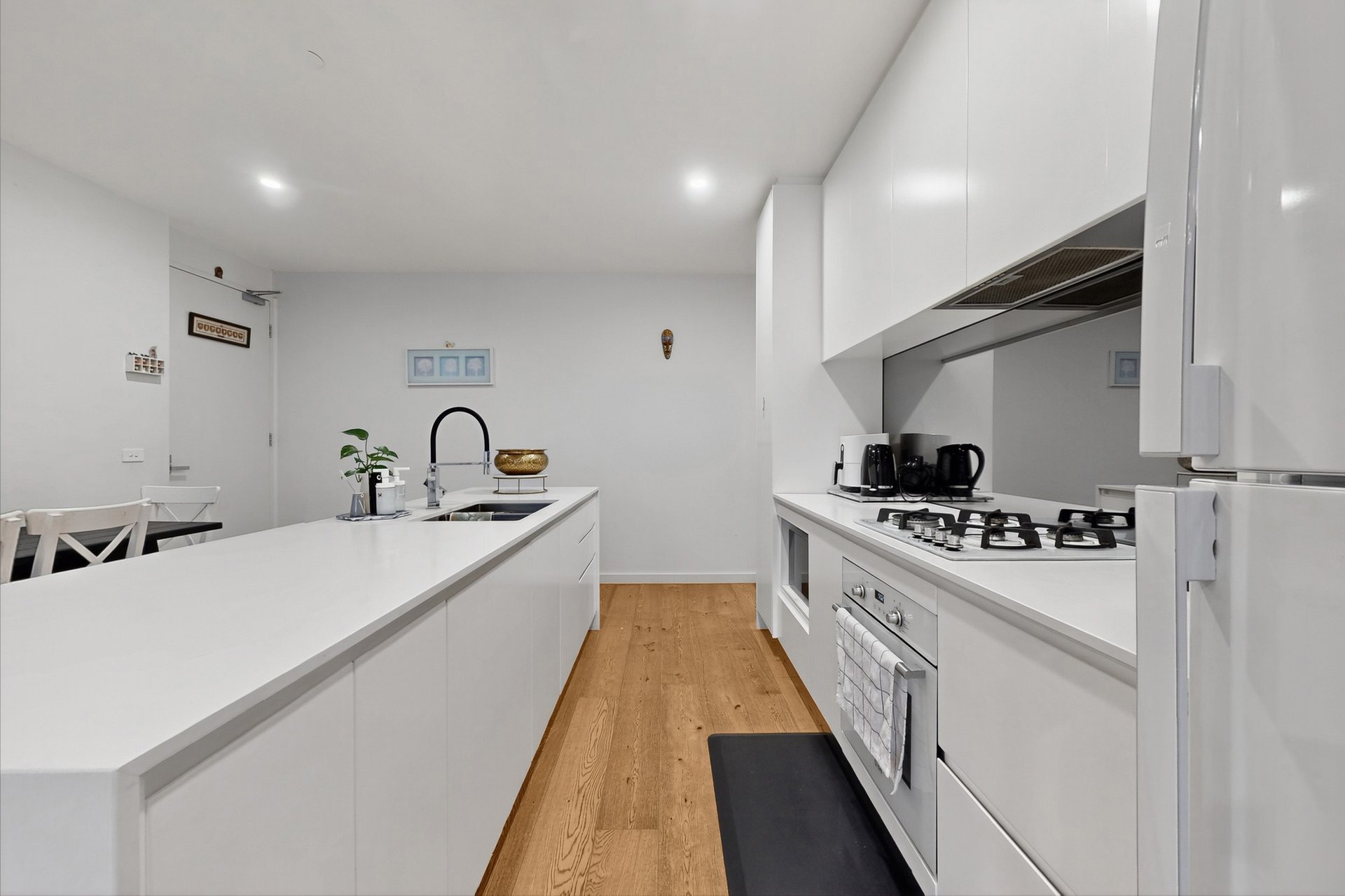 11/6 Claire Street, Mckinnon image 5