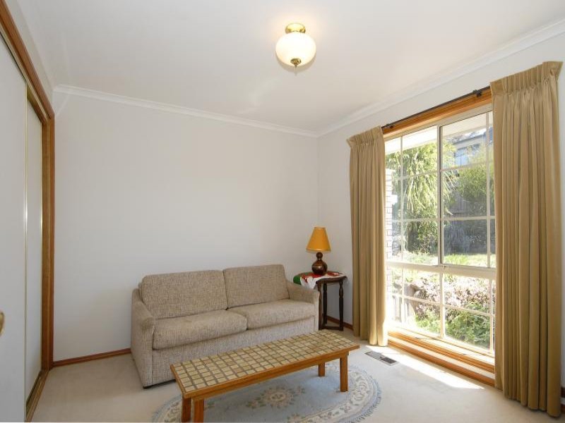 1/16 Devon Street, Hamlyn Heights image 5