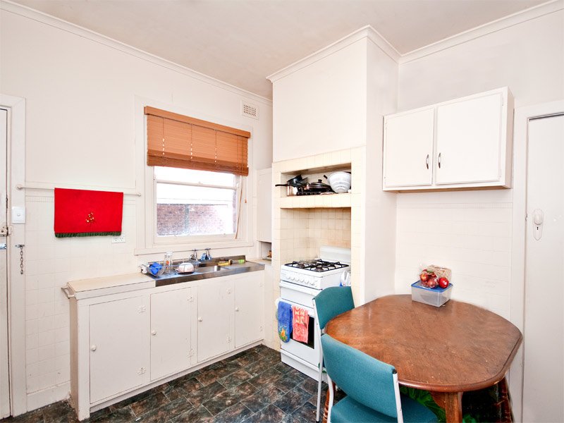 116 Elgar Road, Box Hill South image 3