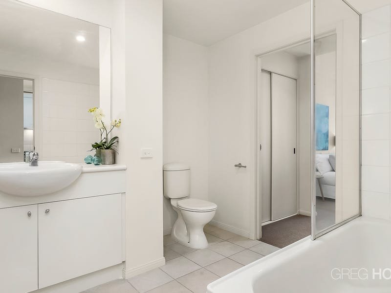 11/6 Graham Street, Port Melbourne image 5