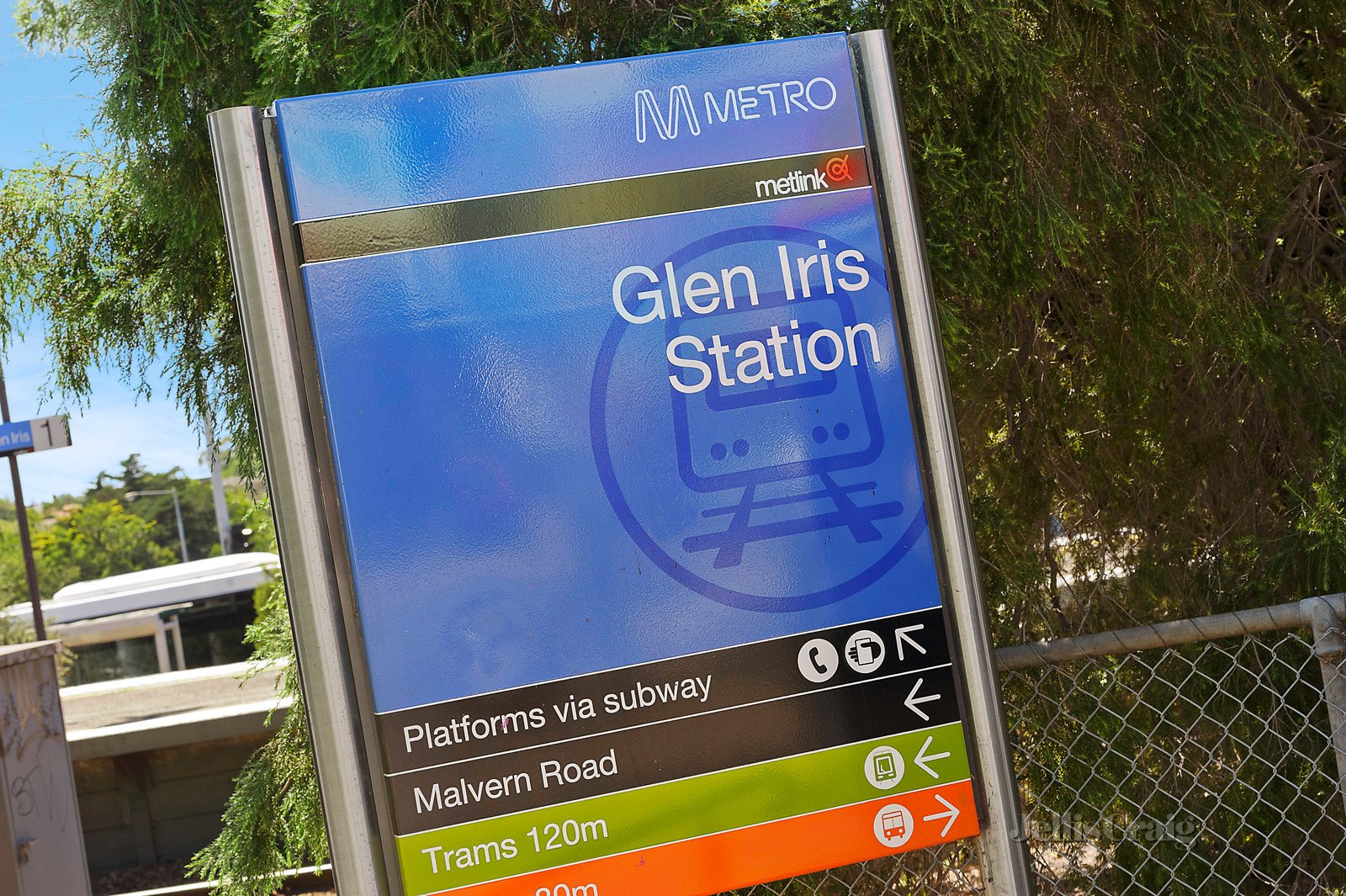 116 Great Valley Road, Glen Iris image 6