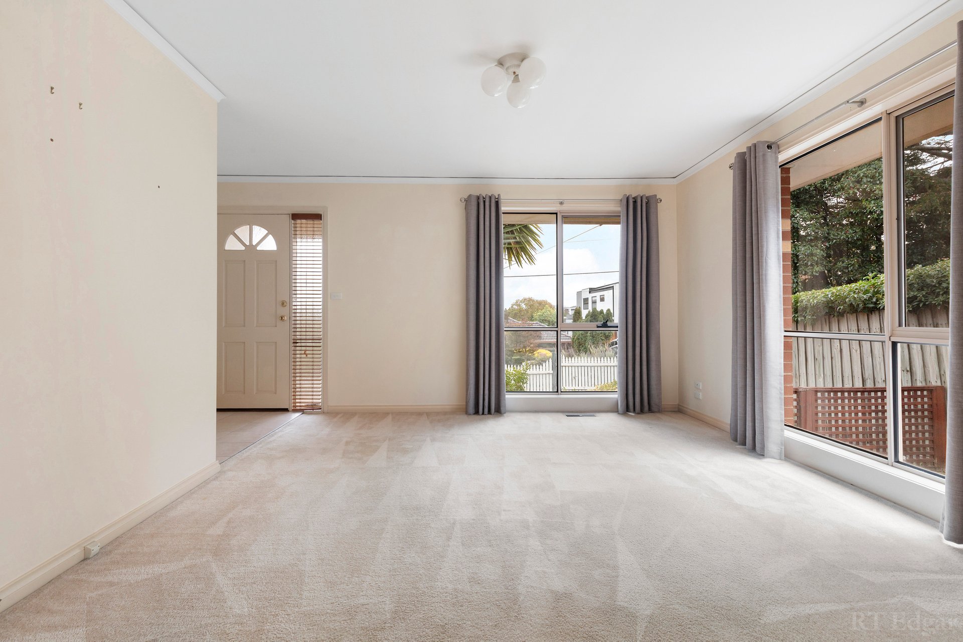 Property Gallery Thumbnail 2