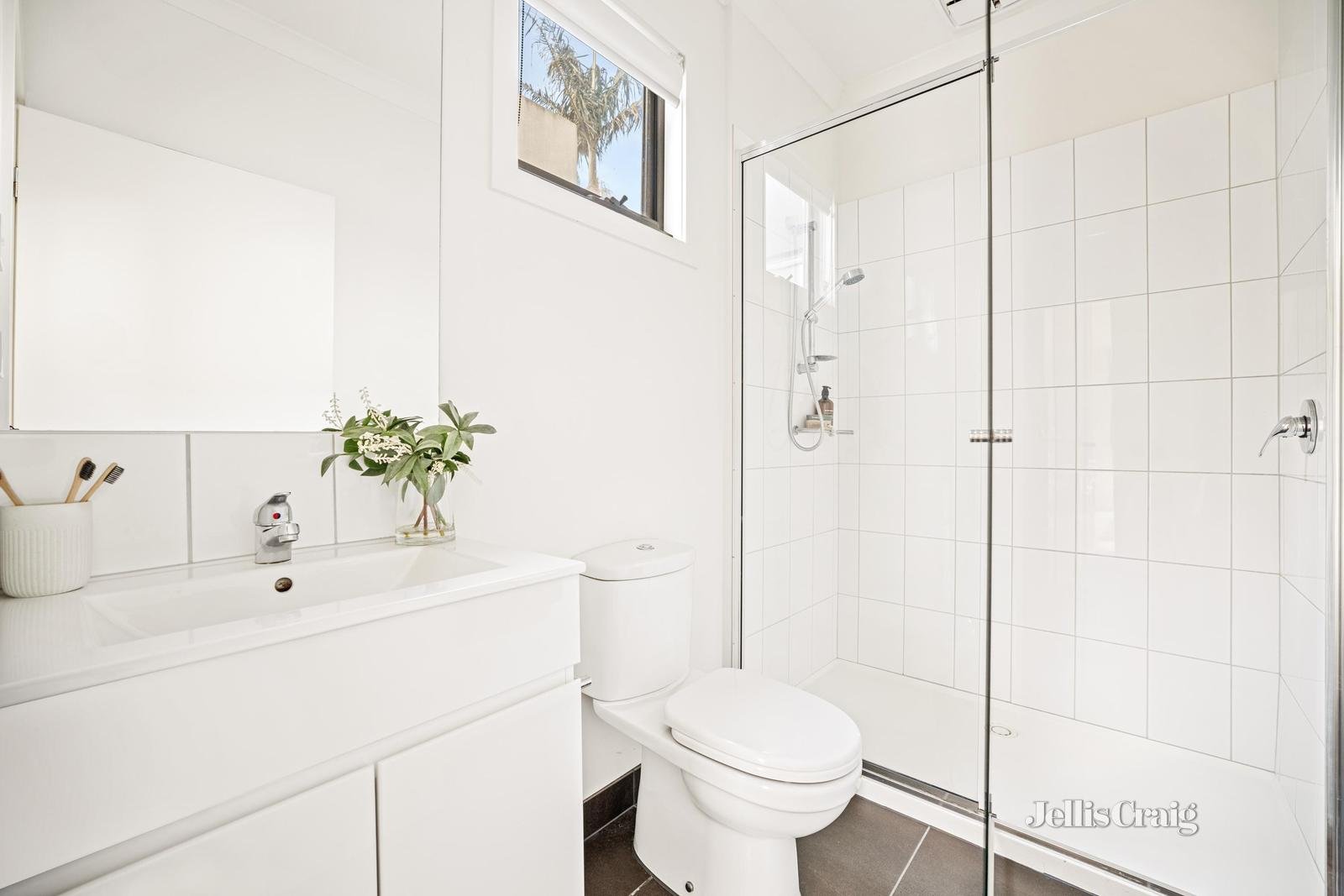 11/6 Jean Street, Cheltenham image 9