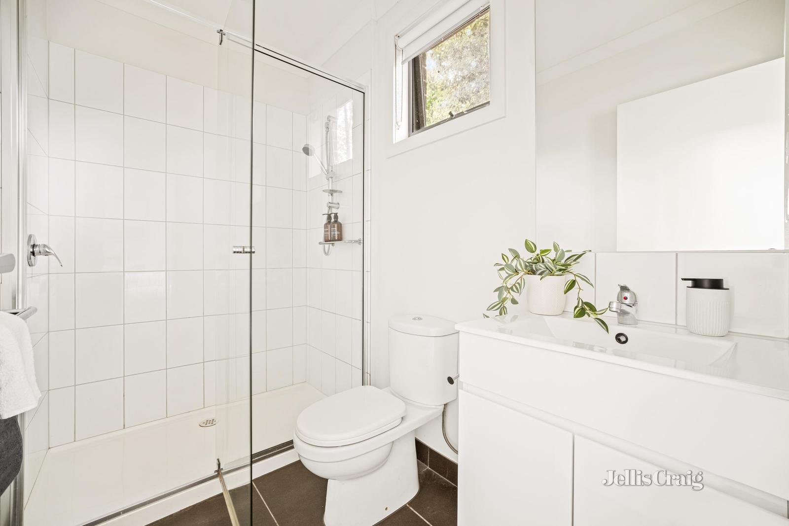 11/6 Jean Street, Cheltenham image 11