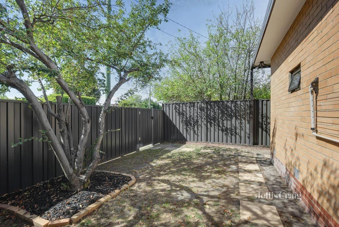 1/16 Kauri Grove, Glen&nbsp;Waverley image 9