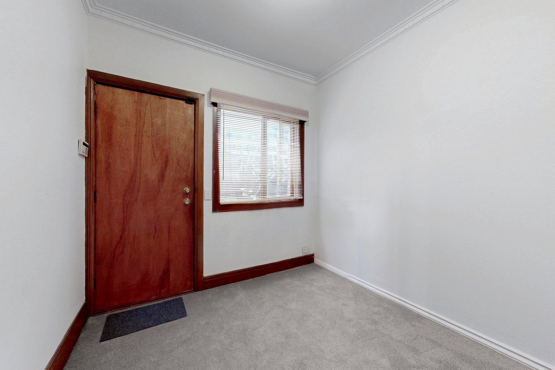 1 / 16 Lisson Grove  HAWTHORN