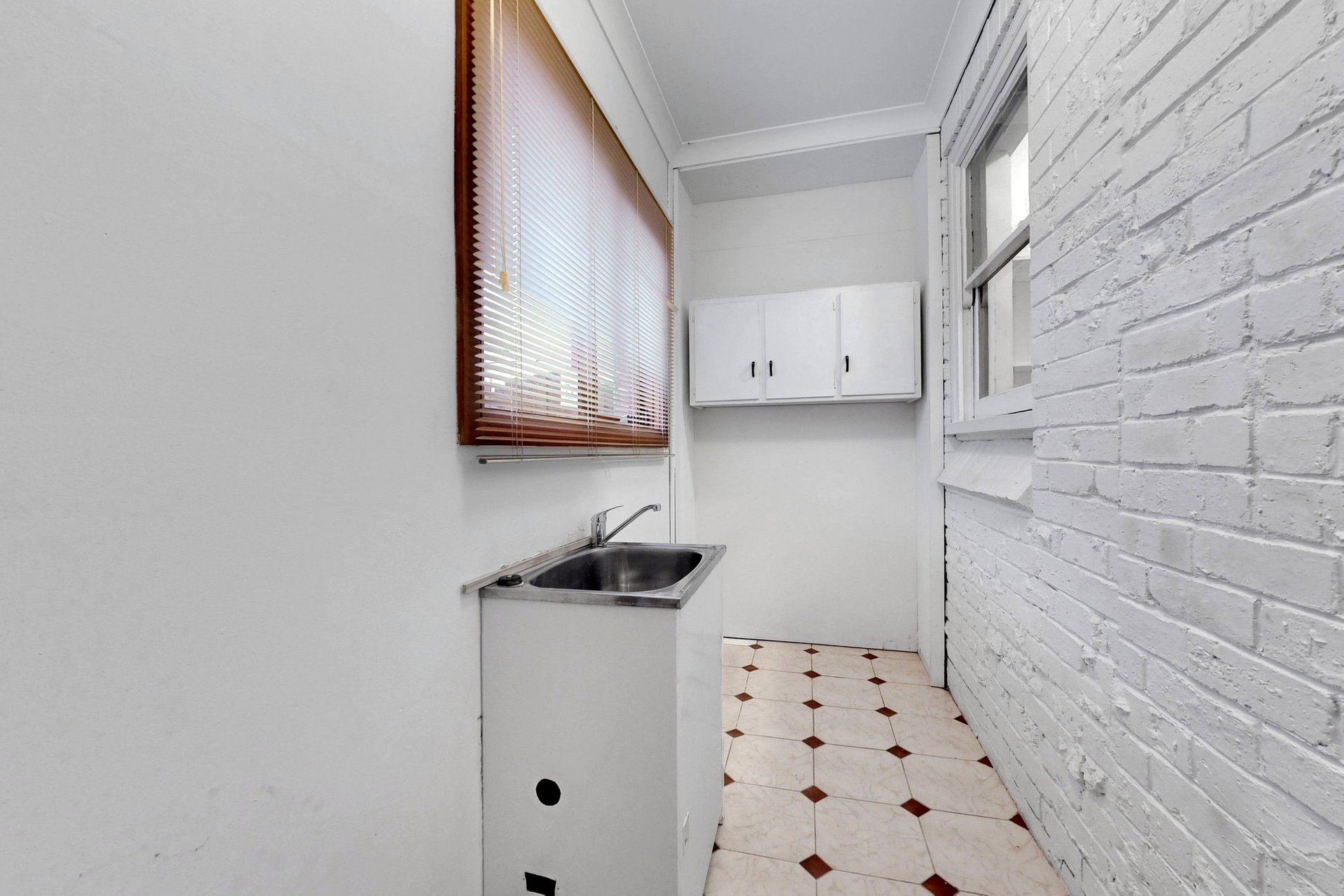 1 / 16 Lisson Grove  HAWTHORN