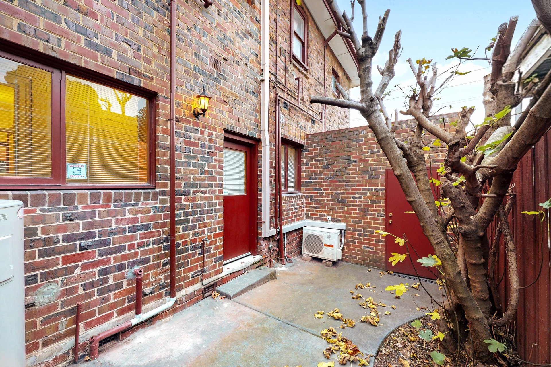 1 / 16 Lisson Grove  HAWTHORN