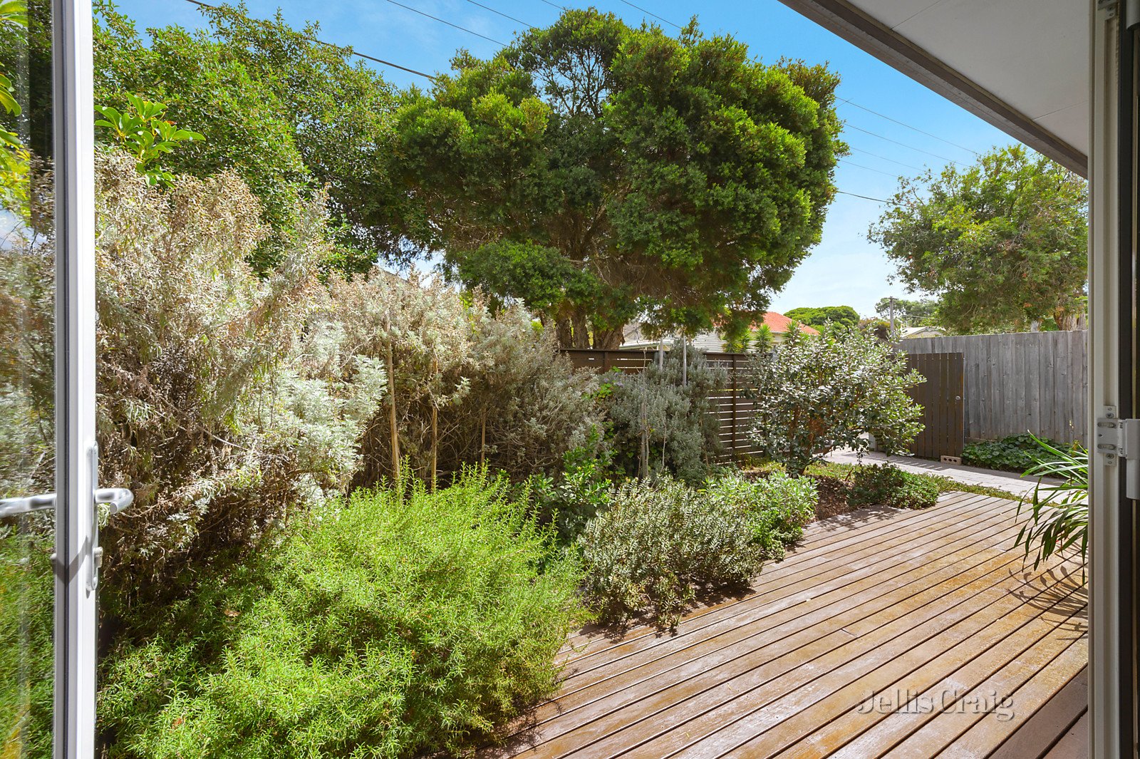 1/16 Lyndhurst Crescent, Brunswick East image 4