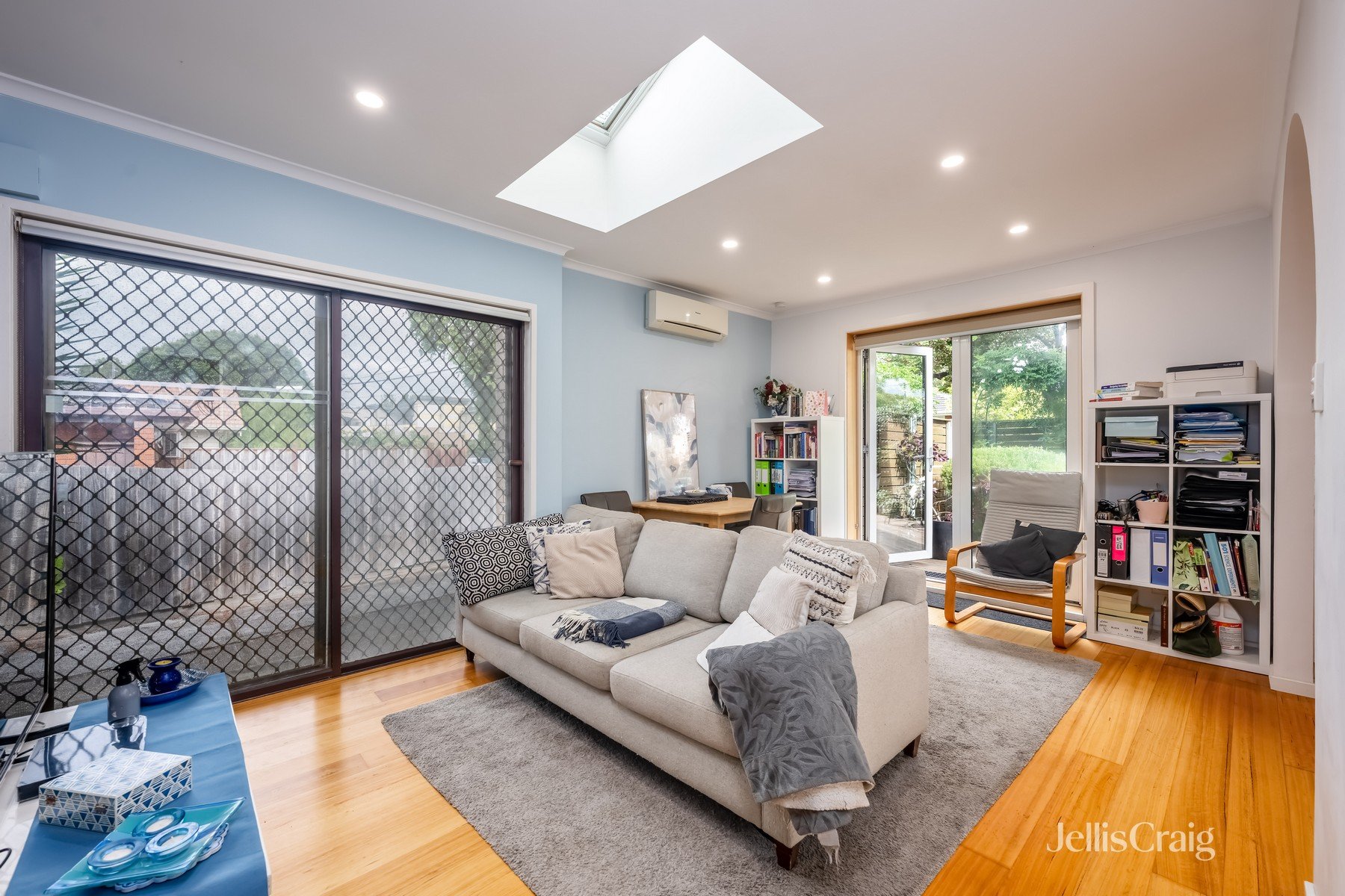 1/16 Lyndhurst Crescent, Brunswick&nbsp;East image 2