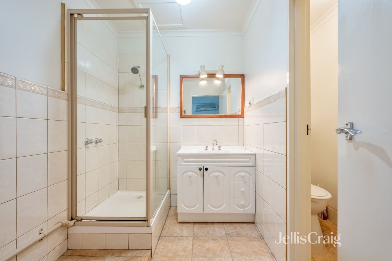 11/6 McLean Street, Brunswick&nbsp;West image 4