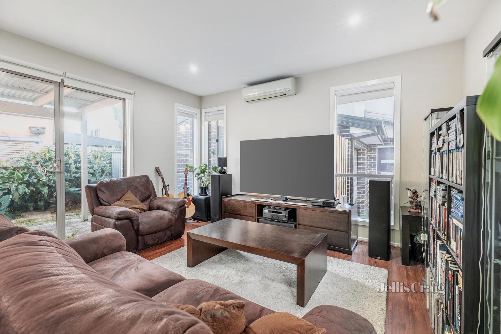 1/16 Orchard Road, Bayswater image 2