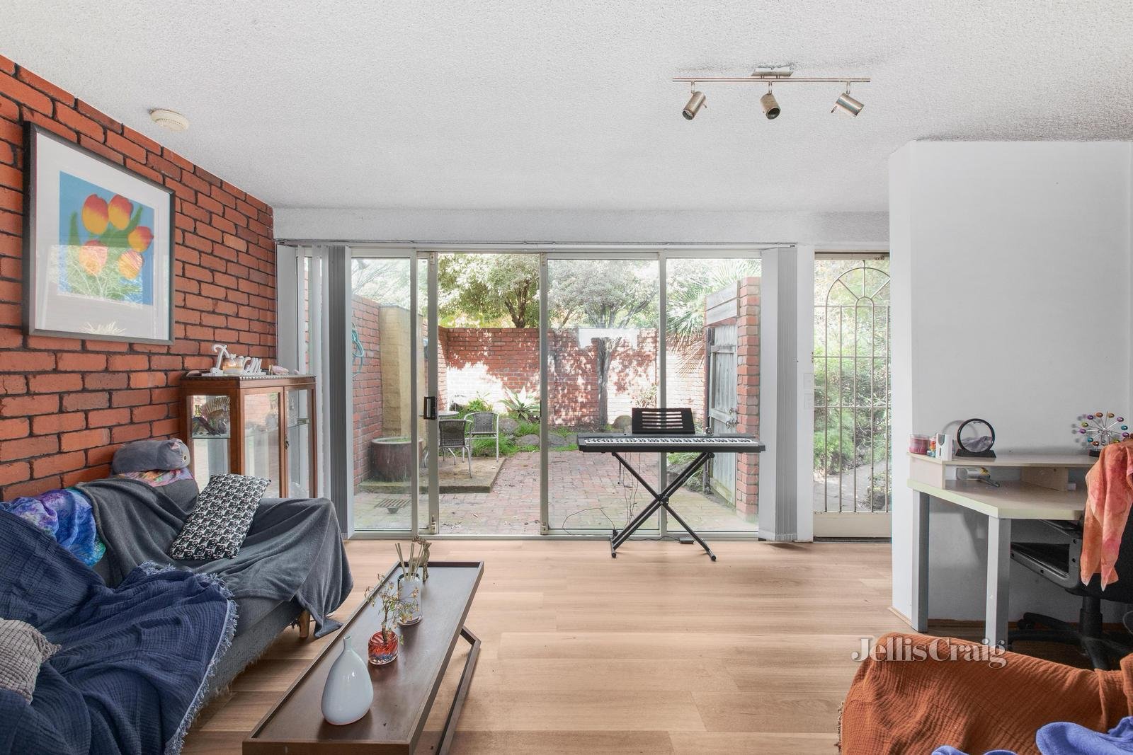 1/16 Seymour Grove, Camberwell image 2